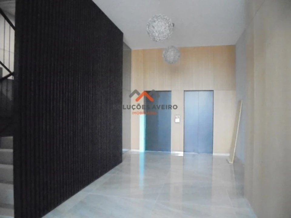 Apartamento T1 para Venda em Glória e Vera Cruz Foto 13