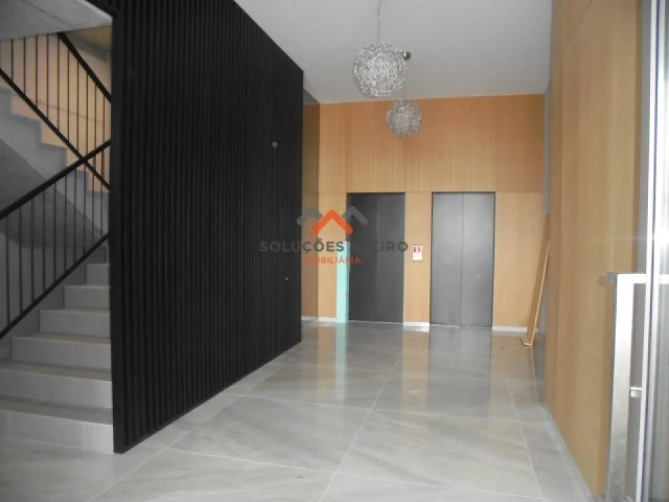 Apartamento T1 para Venda em Glória e Vera Cruz Foto 12