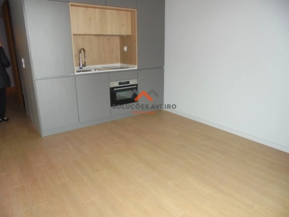 Apartamento T1 para Venda em Glória e Vera Cruz Foto 6