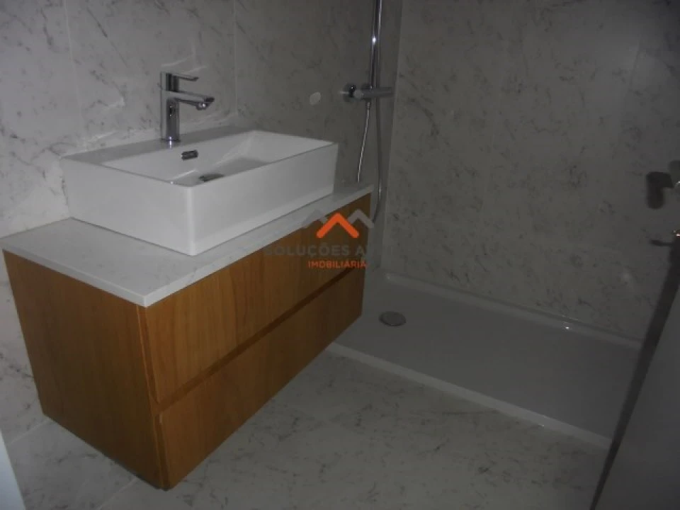 Apartamento T1 para Venda em Glória e Vera Cruz Foto 10