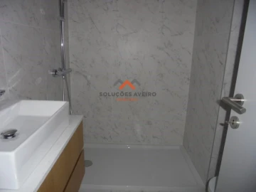 Apartamento T1 para Venda em Glória e Vera Cruz