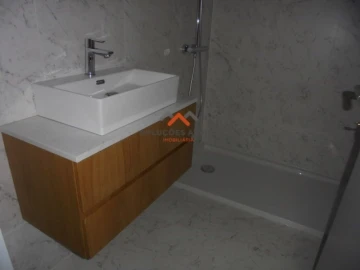 Apartamento T1 para Venda em Glória e Vera Cruz