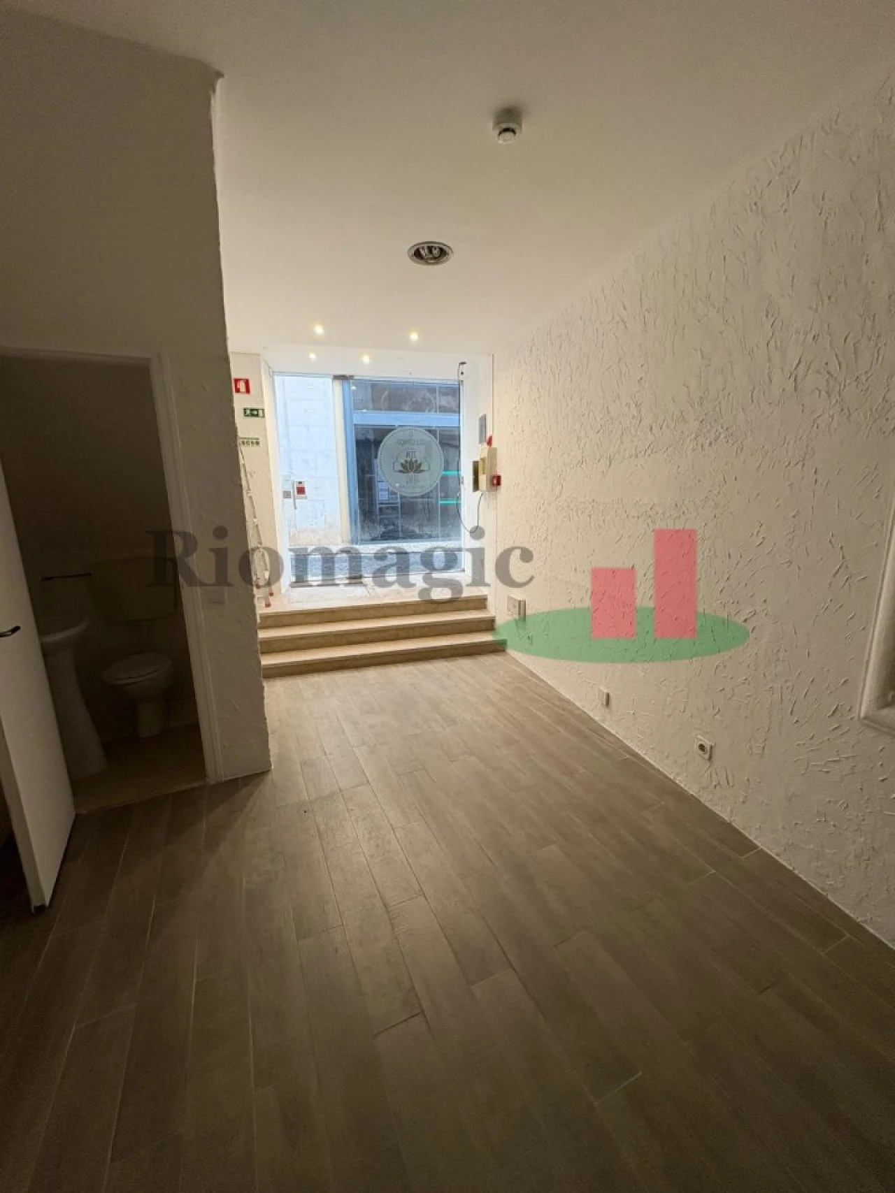 Loja para Venda em Marvila, Ribeira Santarém, São Salvador, São Nicolau Foto 2