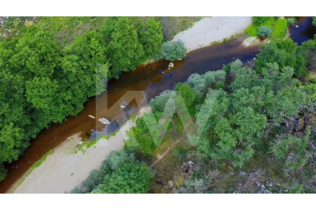 Terreno para Venda em Fatela Foto 13