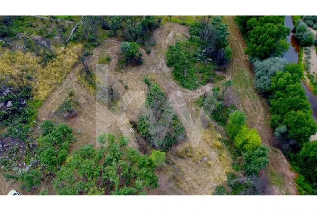 Terreno para Venda em Fatela Foto 10