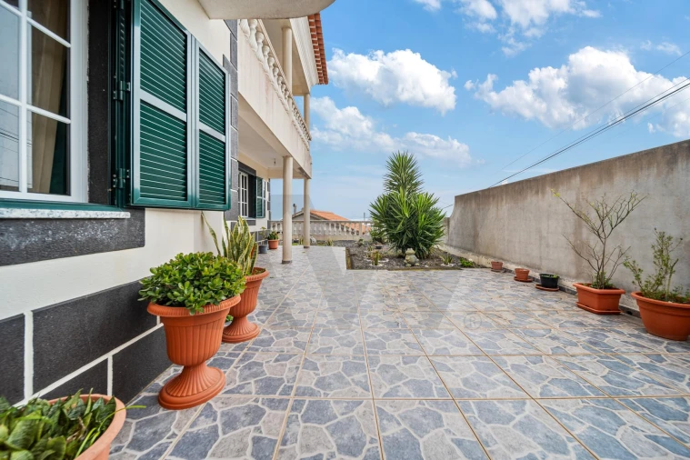 Moradia T3 para Venda em Canhas Foto 5