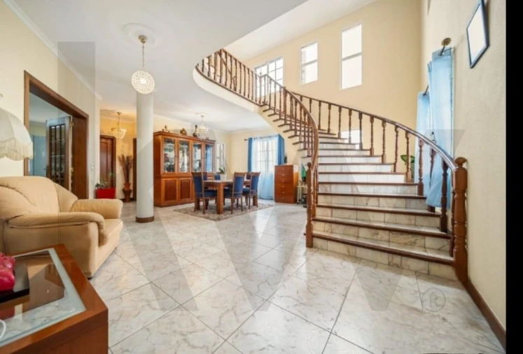 Moradia T3 para Venda em Canhas Foto 13