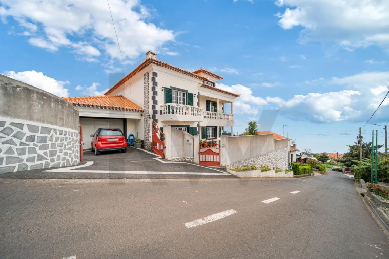 Moradia T3 para Venda em Canhas