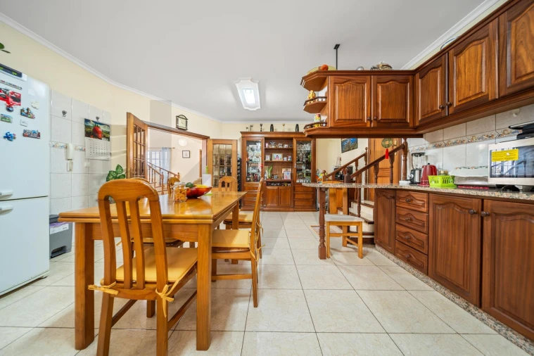 Moradia T3 para Venda em Canhas Foto 20