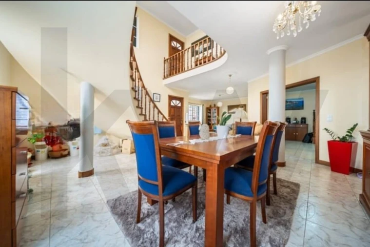 Moradia T3 para Venda em Canhas Foto 15