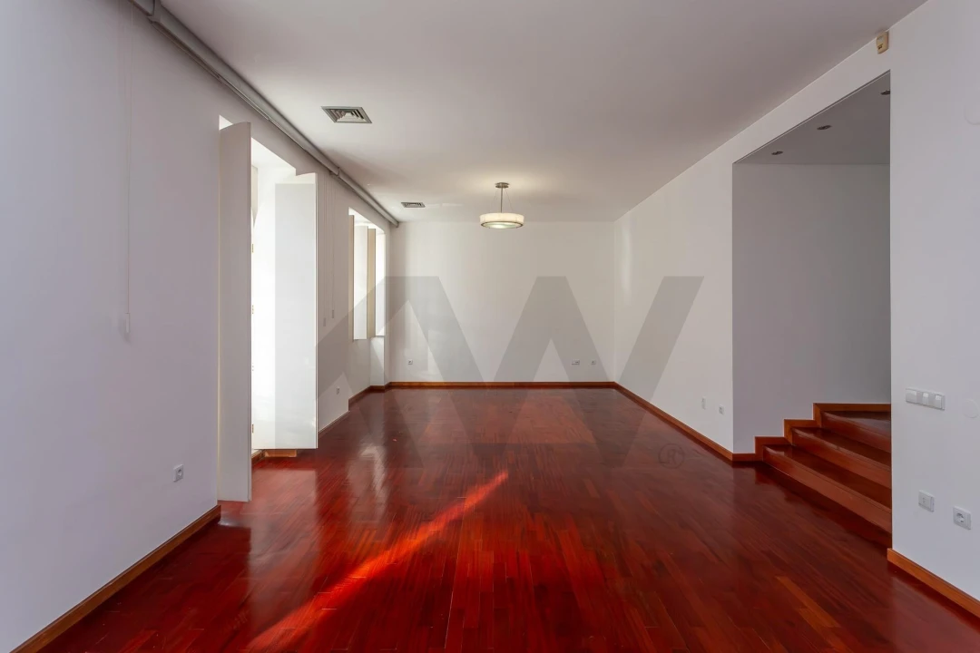 Moradia T4 para Venda em Romeira e Várzea Foto 5