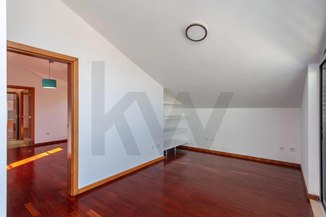 Moradia T4 para Venda em Romeira e Várzea Foto 45