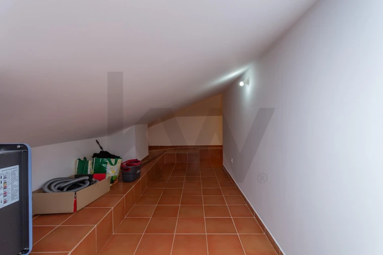 Moradia T4 para Venda em Romeira e Várzea Foto 71