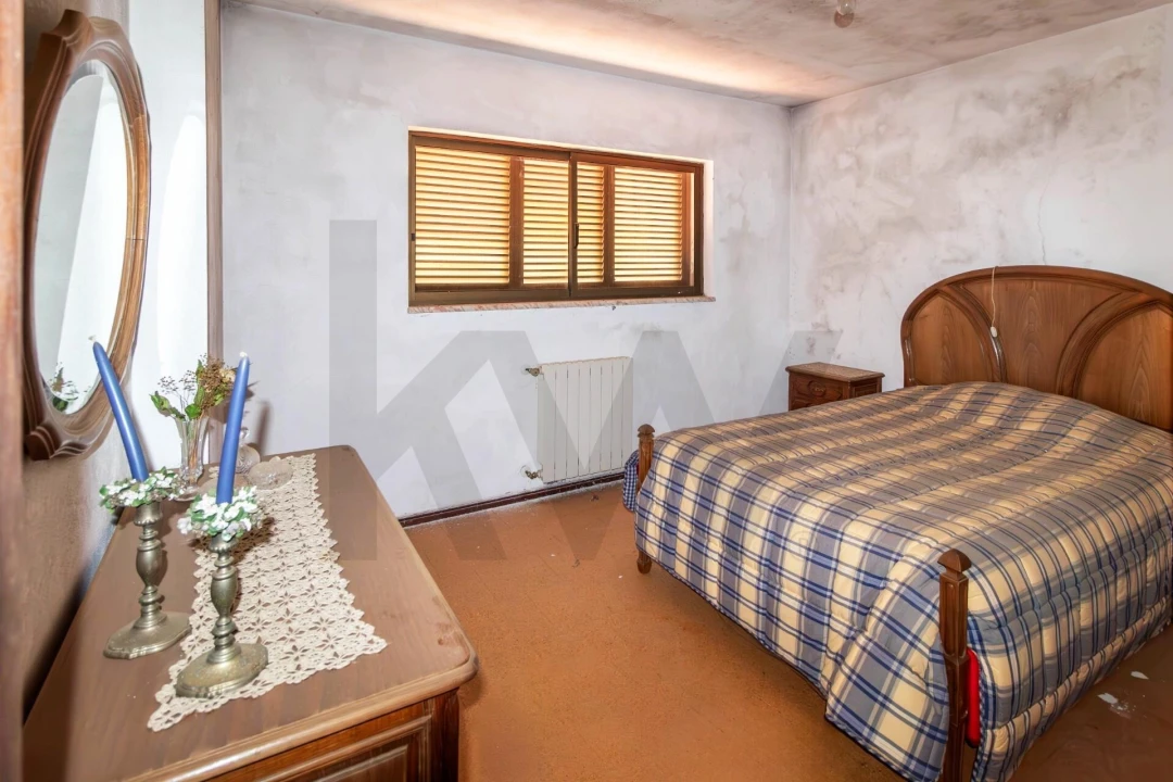 Moradia T4 para Venda em To Foto 16