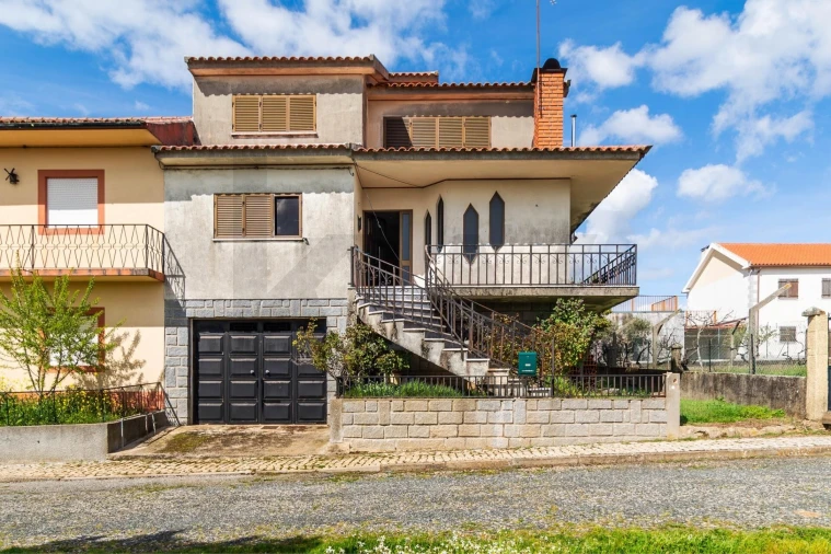 Moradia T4 para Venda em To