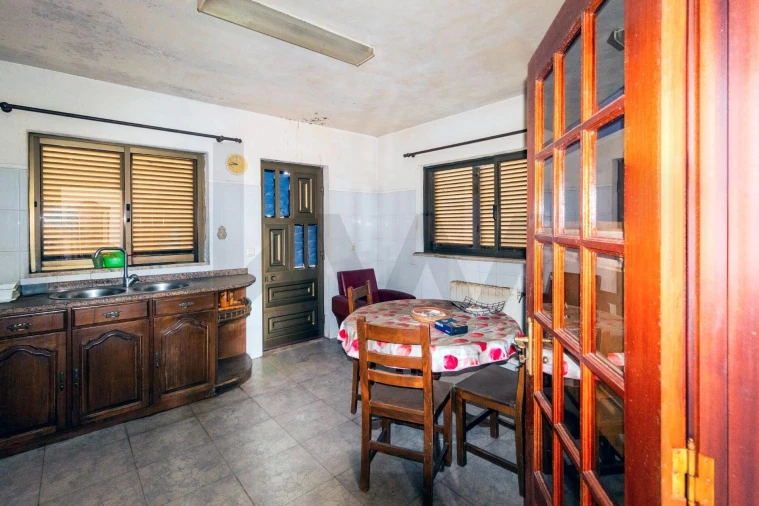 Moradia T4 para Venda em To Foto 11