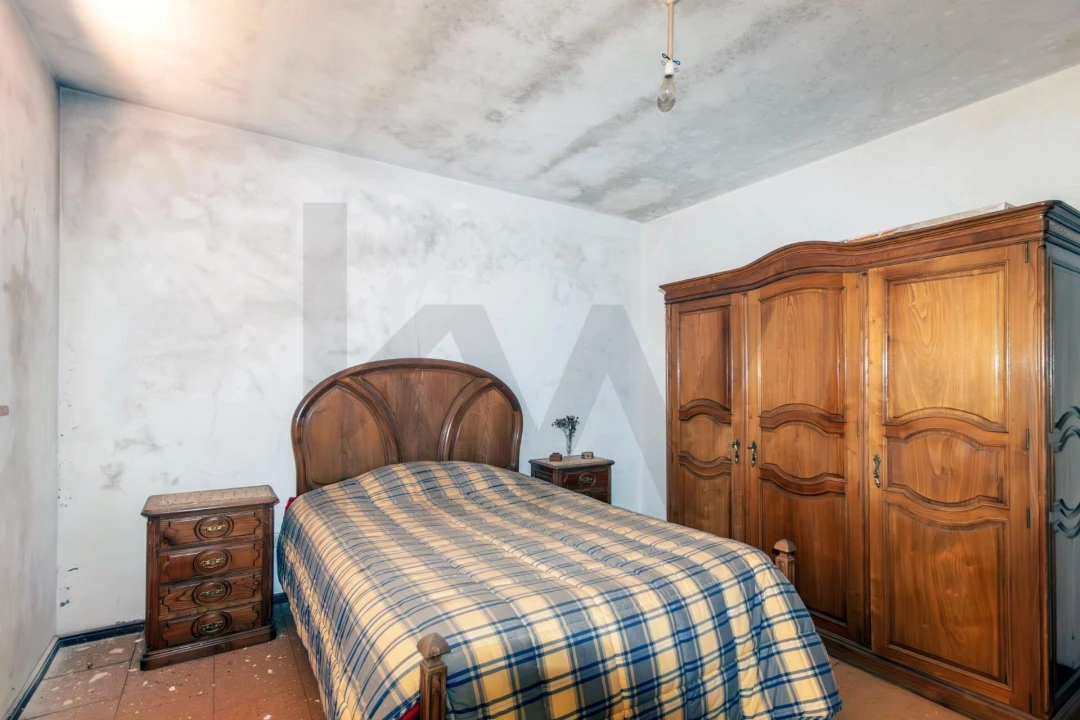 Moradia T4 para Venda em To Foto 15