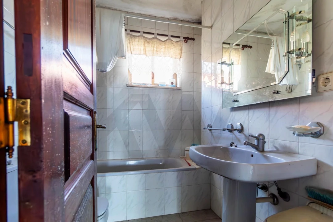 Moradia T4 para Venda em To Foto 13