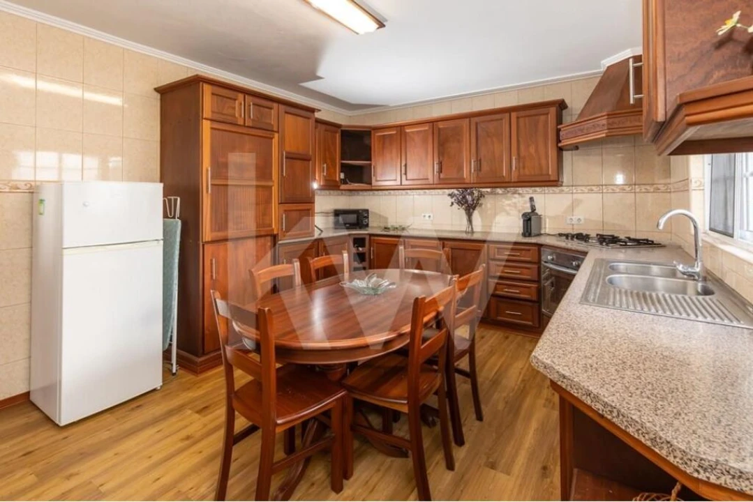 Moradia T3 para Venda em Nordeste Foto 23