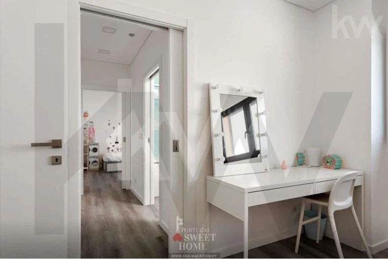 Moradia T6 para Arrendamento em Amora Foto 40