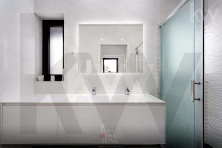 Moradia T6 para Arrendamento em Amora Foto 33