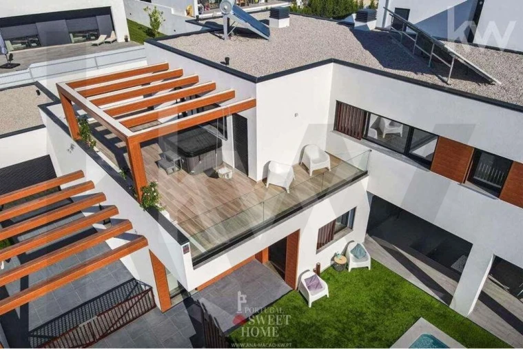 Moradia T6 para Arrendamento em Amora Foto 46