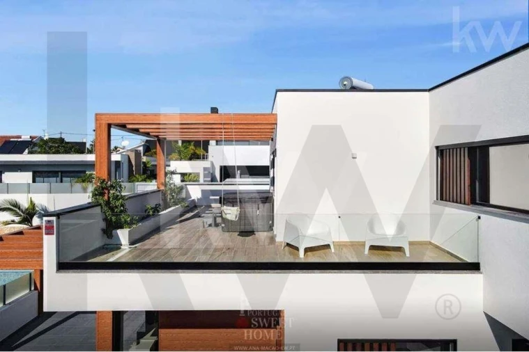 Moradia T6 para Arrendamento em Amora Foto 47