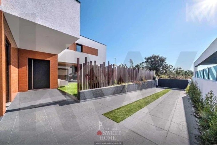 Moradia T6 para Arrendamento em Amora Foto 67