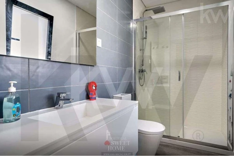 Moradia T6 para Arrendamento em Amora Foto 44