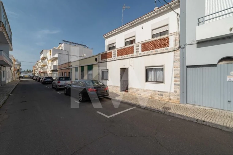 Moradia T5 para Venda em Vila Real de Santo Antonio Foto 3