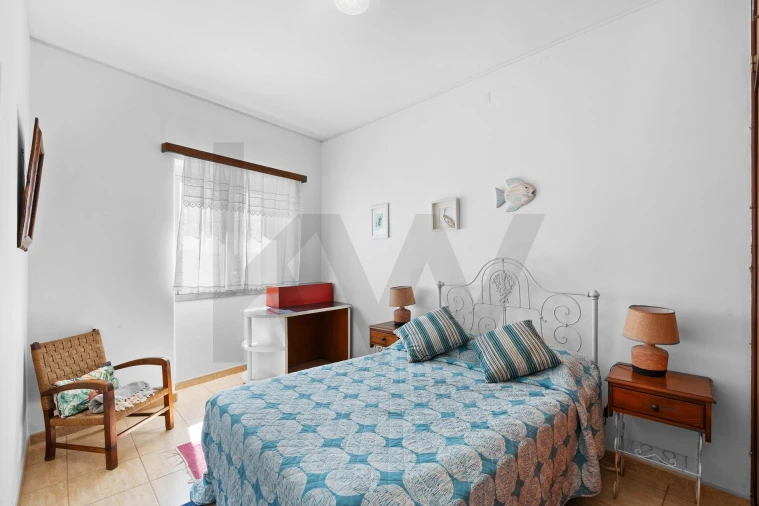 Moradia T4 para Venda em São Martinho do Porto Foto 54