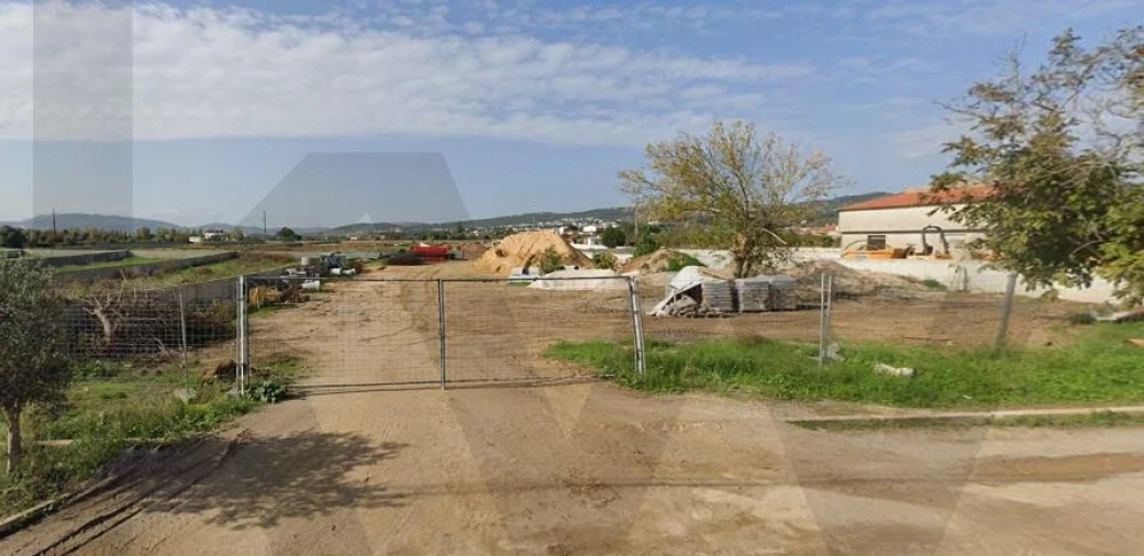 Terreno para Venda em Santo Antão e São Julião do Tojal Foto 1