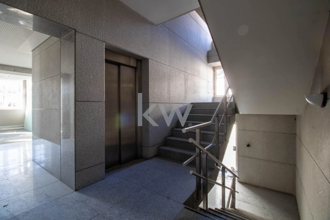 Prédio para Venda em Pena, Quintã e Vila Cova Foto 21