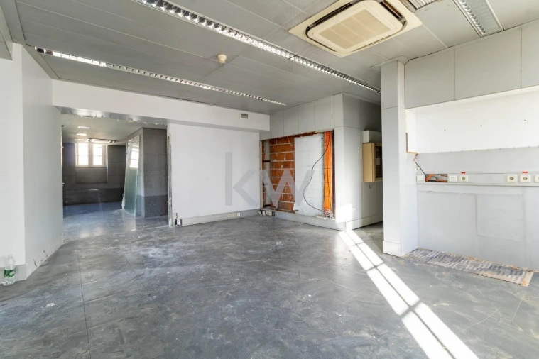 Prédio para Venda em Pena, Quintã e Vila Cova Foto 19