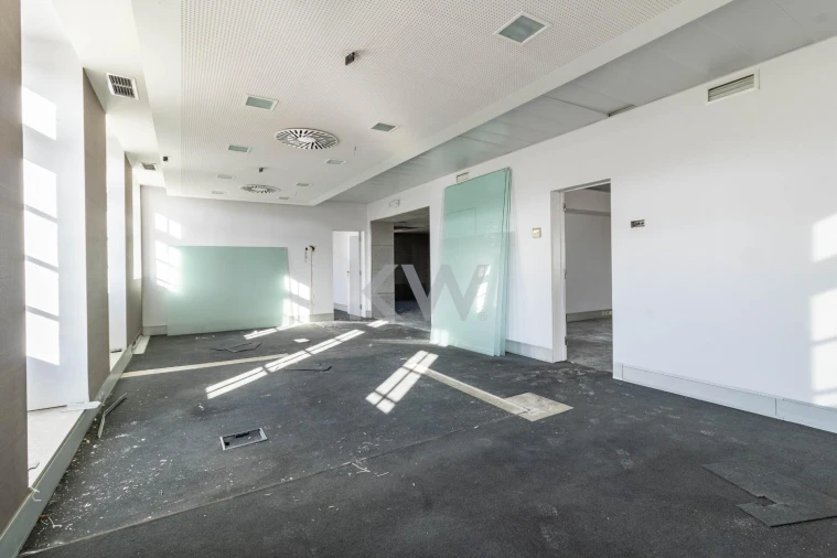 Prédio para Venda em Pena, Quintã e Vila Cova Foto 17