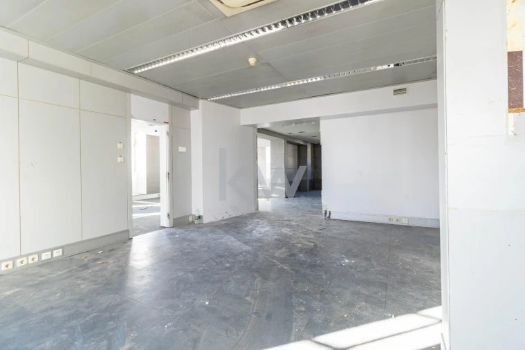 Prédio para Venda em Pena, Quintã e Vila Cova Foto 18