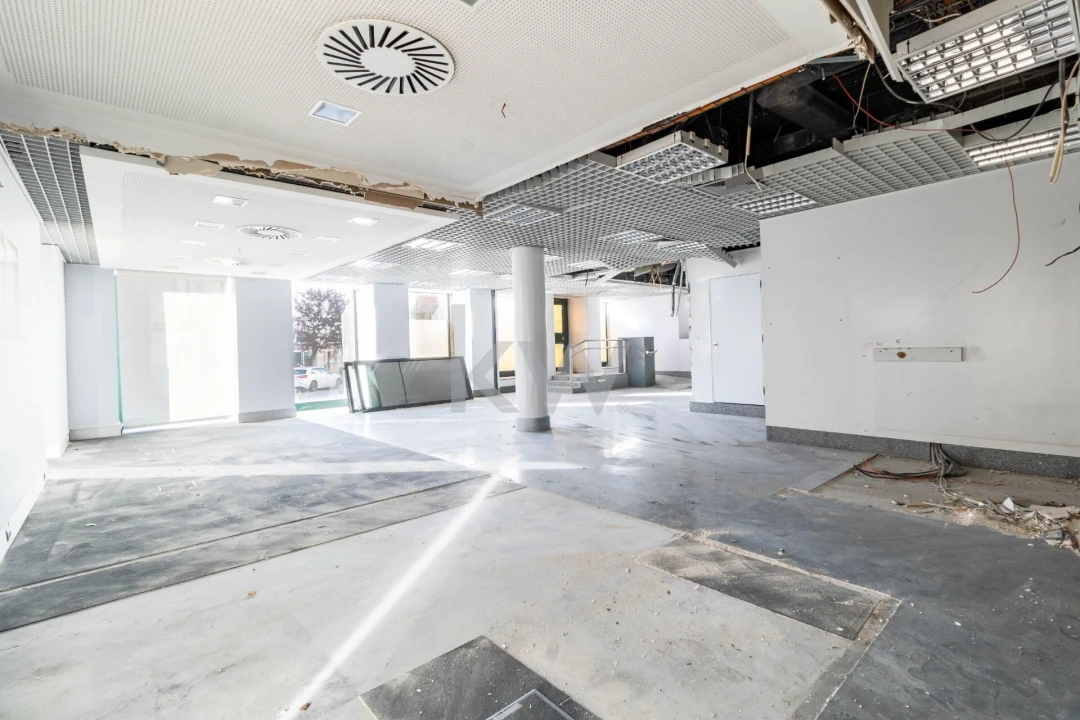 Prédio para Venda em Pena, Quintã e Vila Cova Foto 38