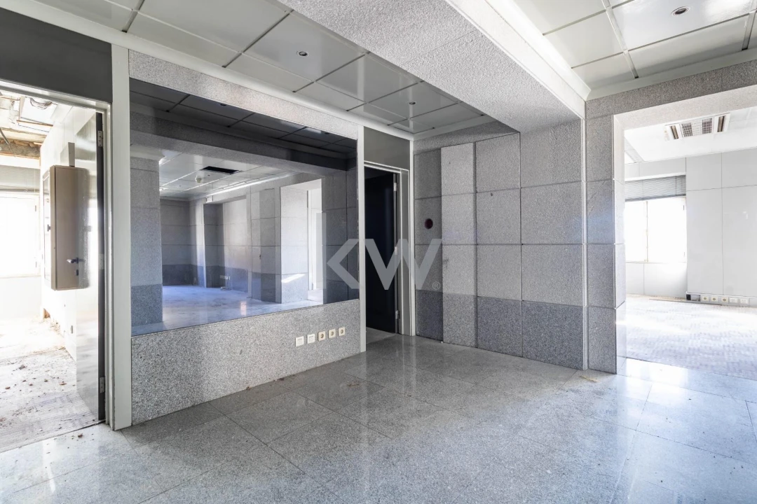 Prédio para Venda em Pena, Quintã e Vila Cova Foto 8