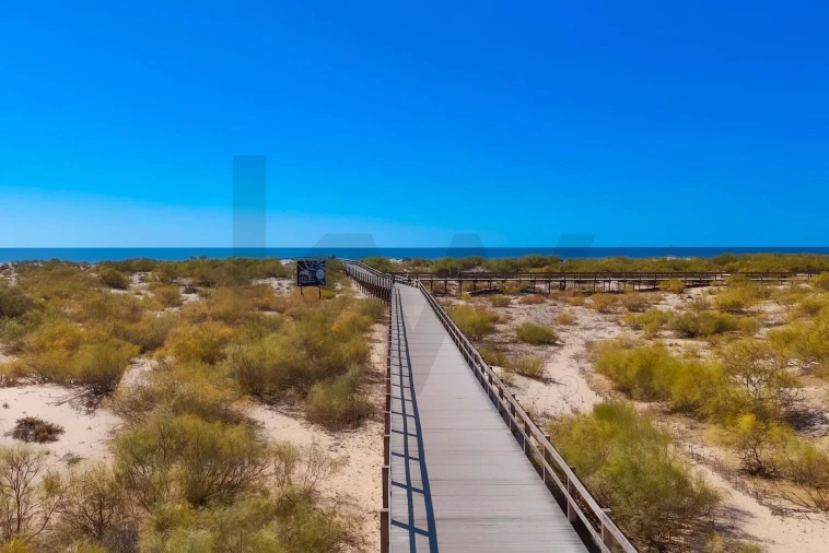 Moradia T4 para Venda em Castro Marim Foto 12