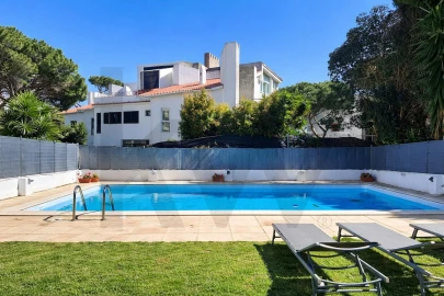 Moradia T4 para Arrendamento em Cascais e Estoril