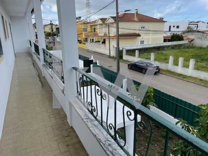 Apartamento T4 para Venda em Fernao Ferro Foto 20