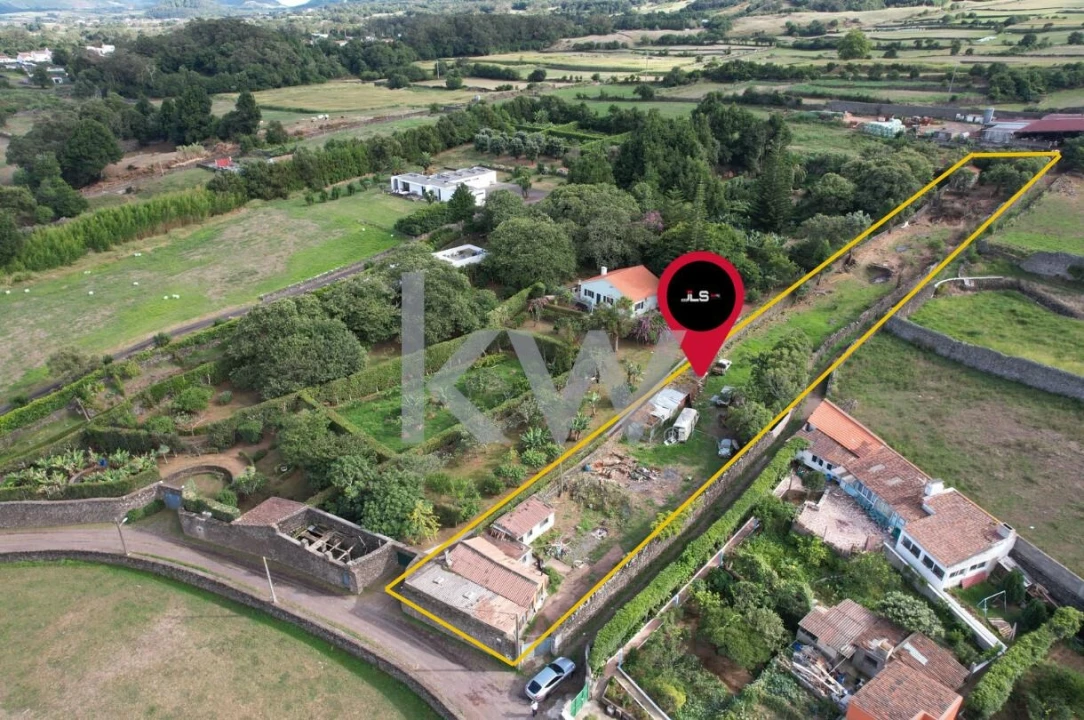 Moradia T3 para Venda em Fenais da Luz Foto 2