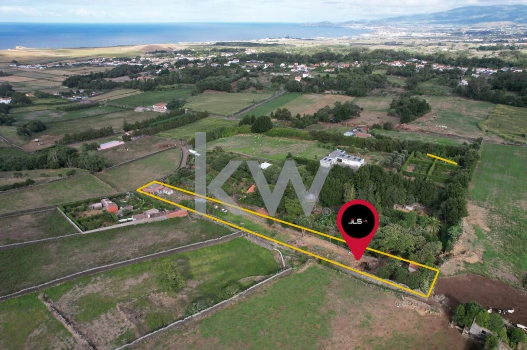 Moradia T3 para Venda em Fenais da Luz Foto 8