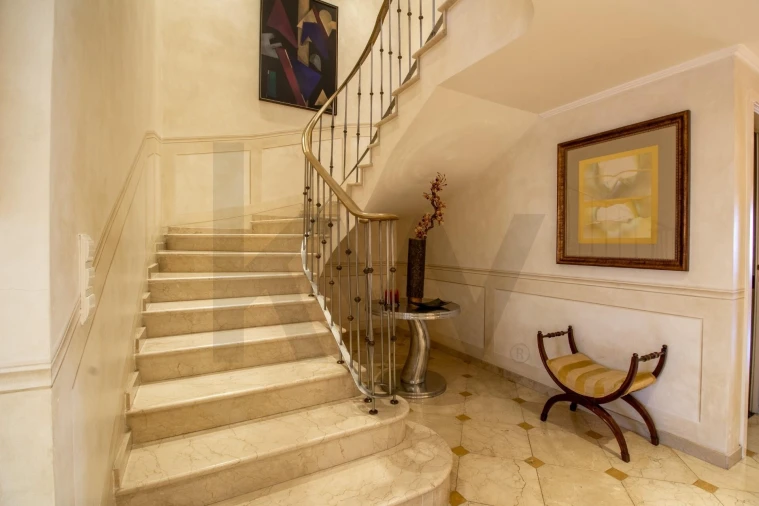 Apartamento T6 para Venda em São Domingos de Benfica Foto 27