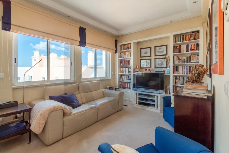 Apartamento T6 para Venda em São Domingos de Benfica Foto 49