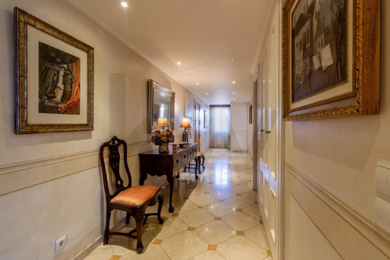 Apartamento T6 para Venda em São Domingos de Benfica Foto 29