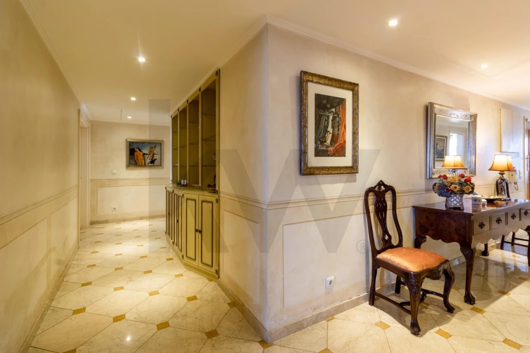 Apartamento T6 para Venda em São Domingos de Benfica Foto 46