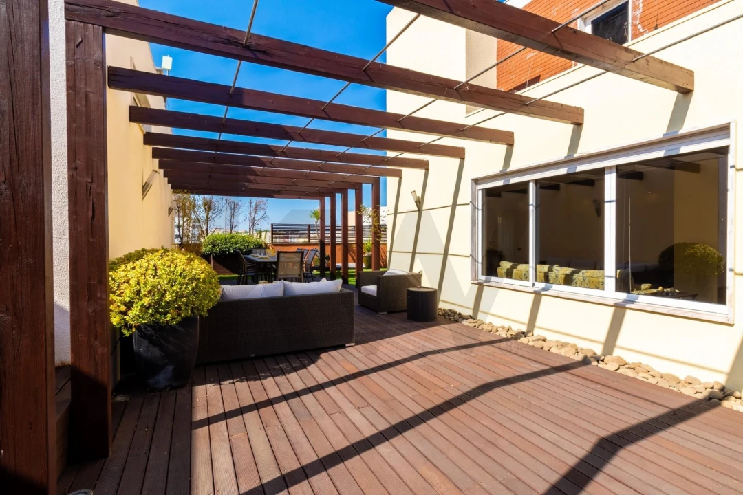 Apartamento T6 para Venda em São Domingos de Benfica Foto 1