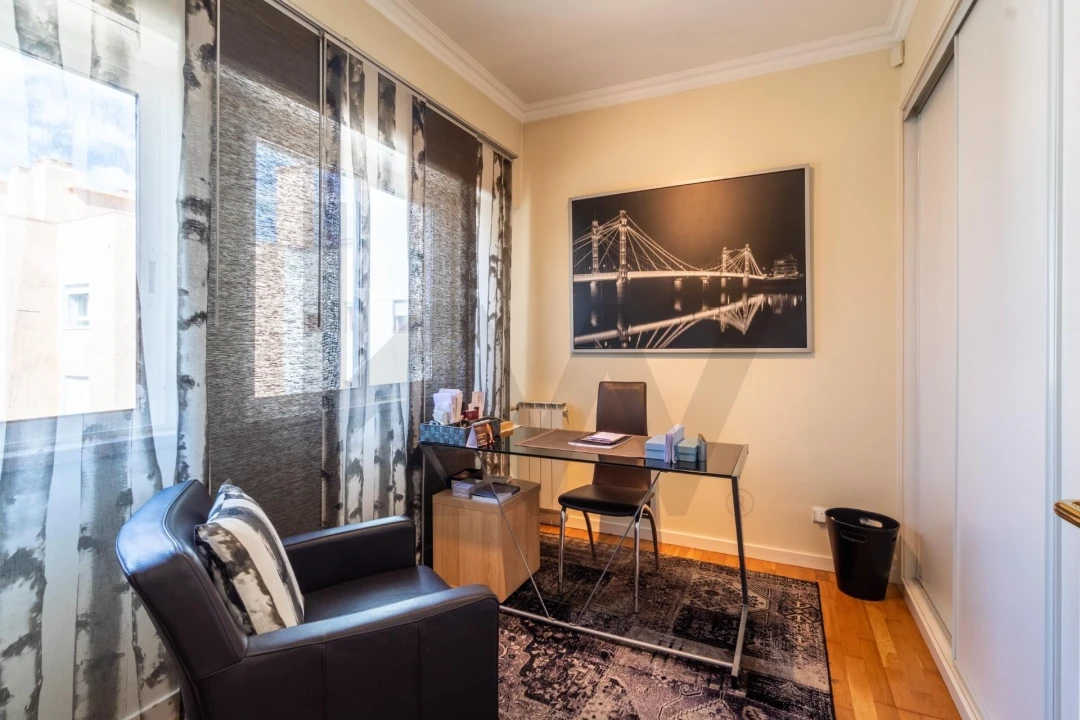 Apartamento T6 para Venda em São Domingos de Benfica Foto 47