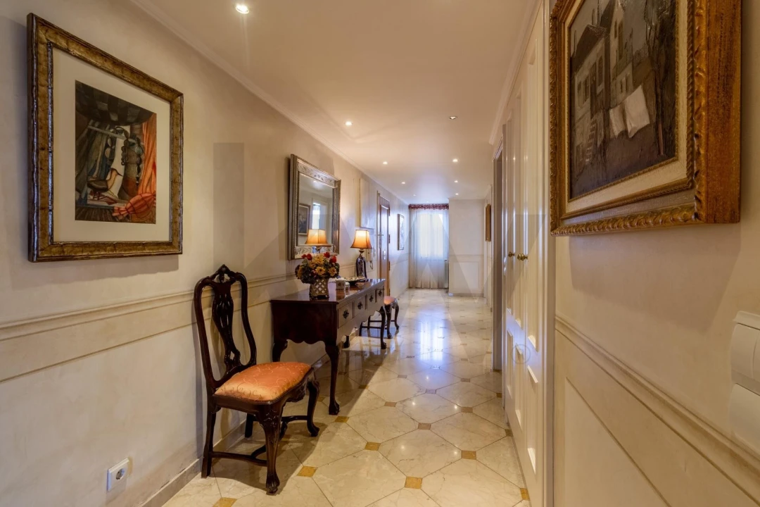 Apartamento T6 para Venda em São Domingos de Benfica Foto 29